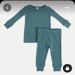 Kate Quinn Thermal pajama set